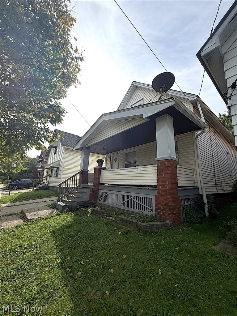 3707 Newark Avenue Cleveland OH 44109