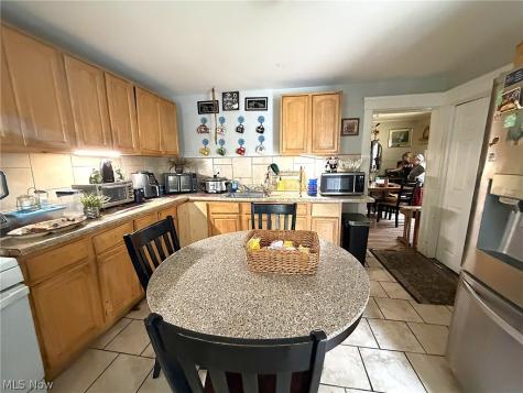 3707 Newark Avenue Cleveland OH 44109