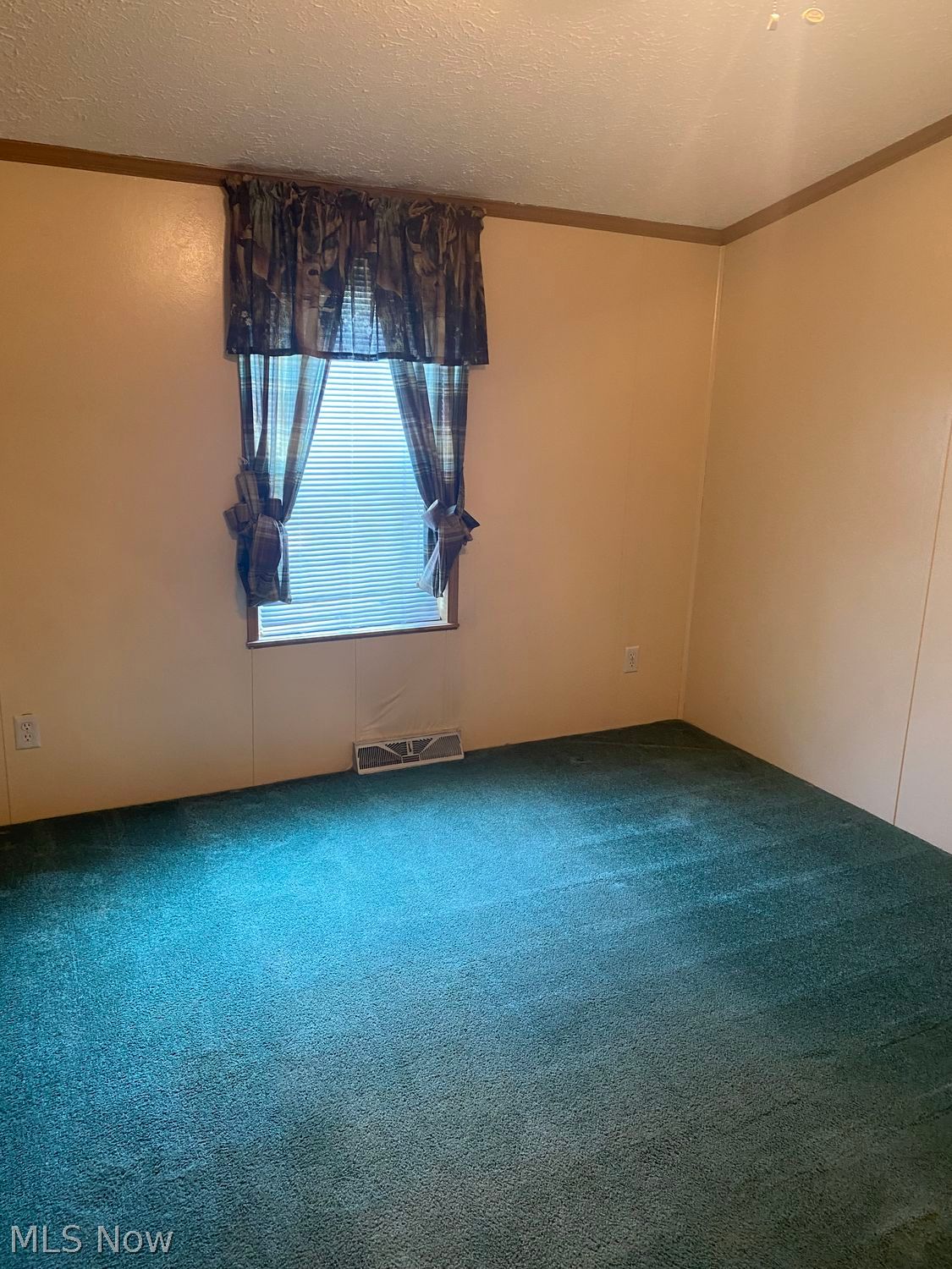 260 Westwoods Amherst OH 44001