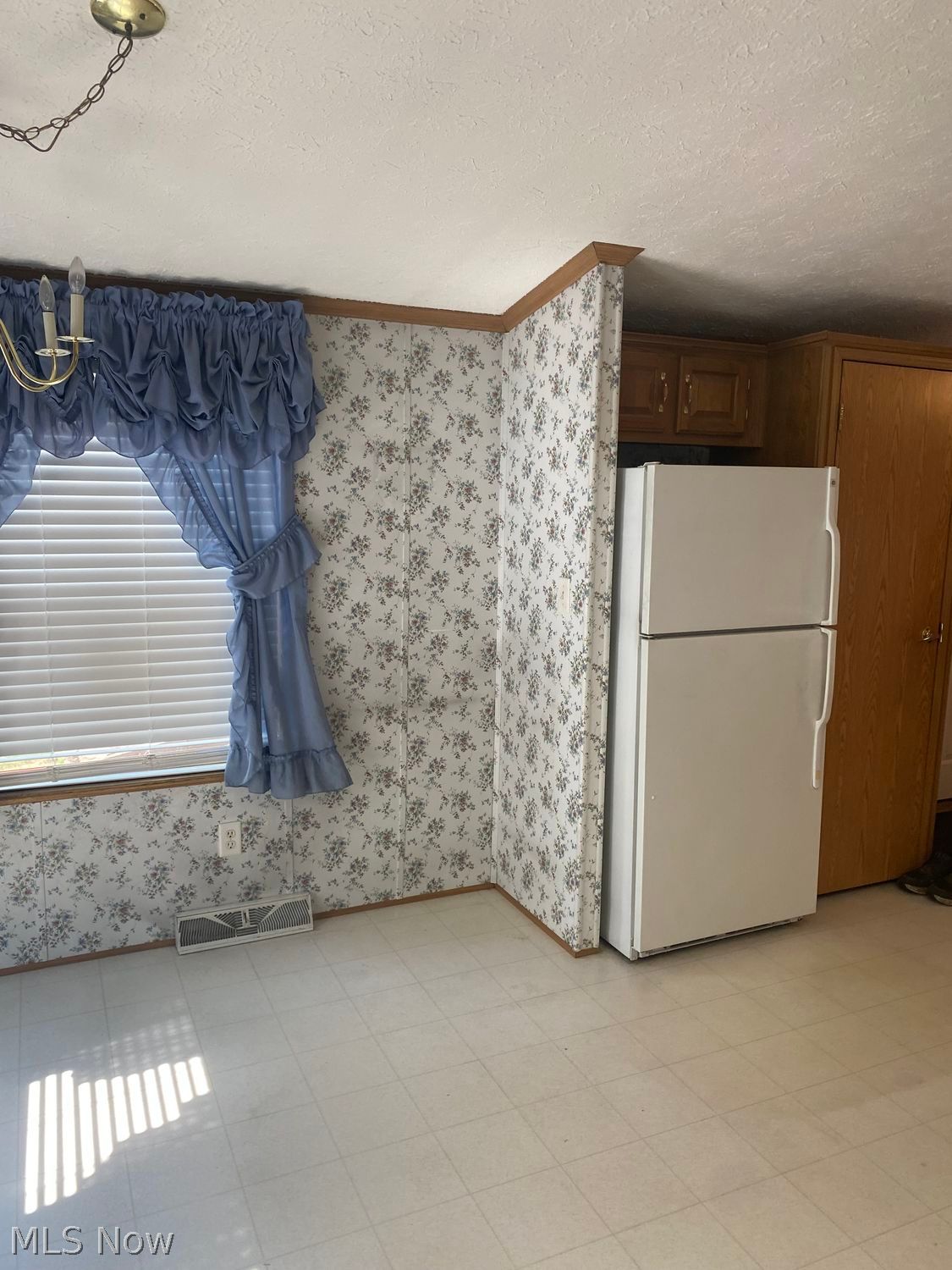 260 Westwoods Amherst OH 44001
