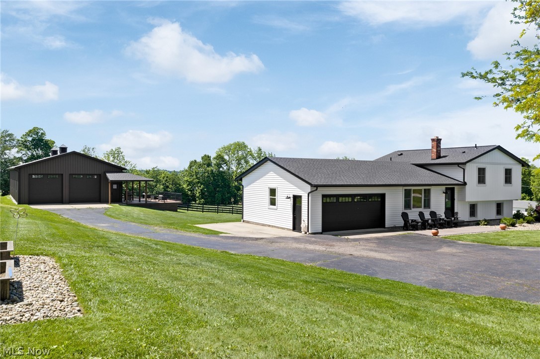 695 SW Lebanon Road Dalton OH 44618