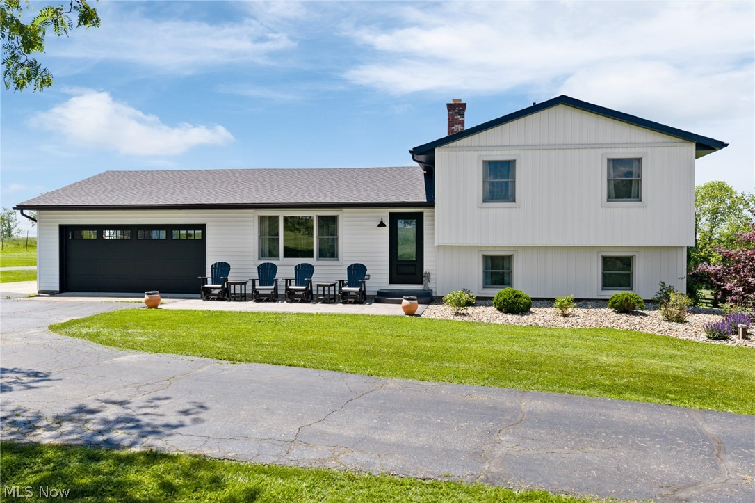 695 SW Lebanon Road Dalton OH 44618