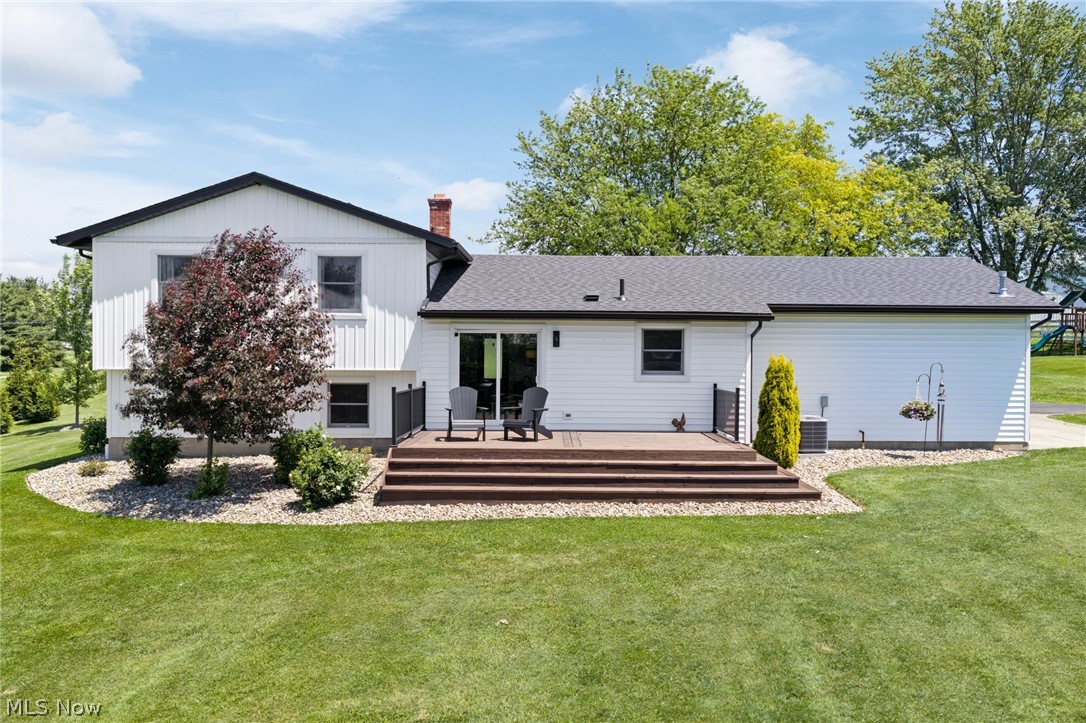 695 SW Lebanon Road Dalton OH 44618