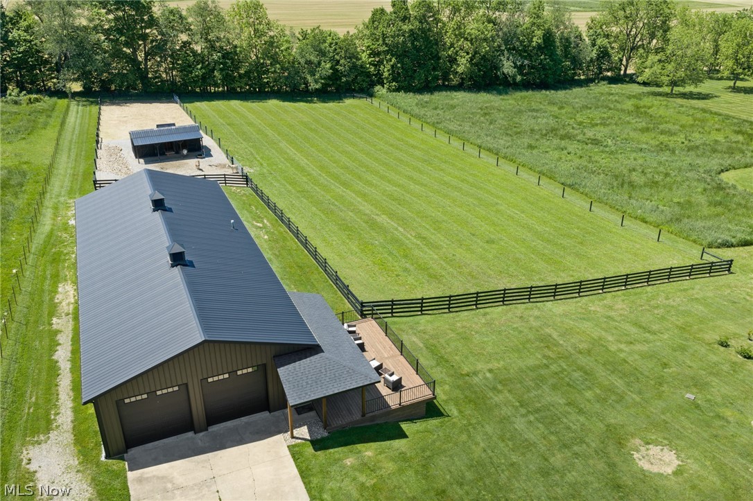 695 SW Lebanon Road Dalton OH 44618