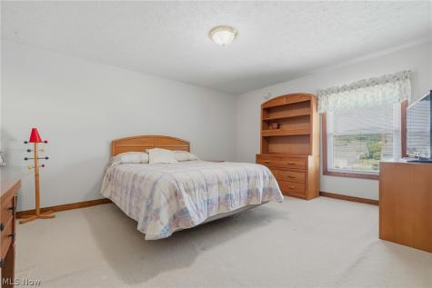 5905 Shetland Circle NE Canton OH 44721