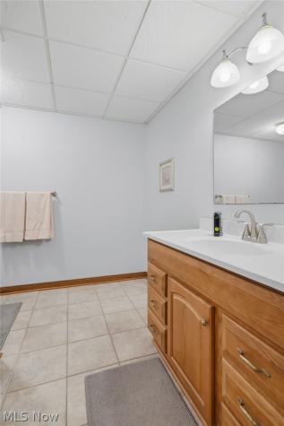 5905 Shetland Circle NE Canton OH 44721