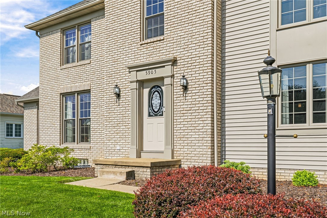 5905 Shetland Circle NE Canton OH 44721