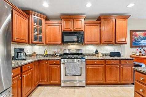 152 Emerald Avenue Streetsboro OH 44241