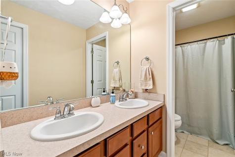 152 Emerald Avenue Streetsboro OH 44241