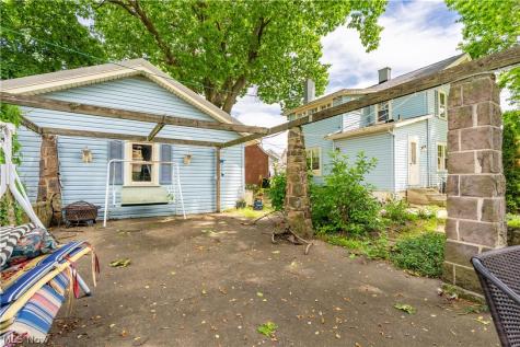 921 E Gorgas Street Louisville OH 44641
