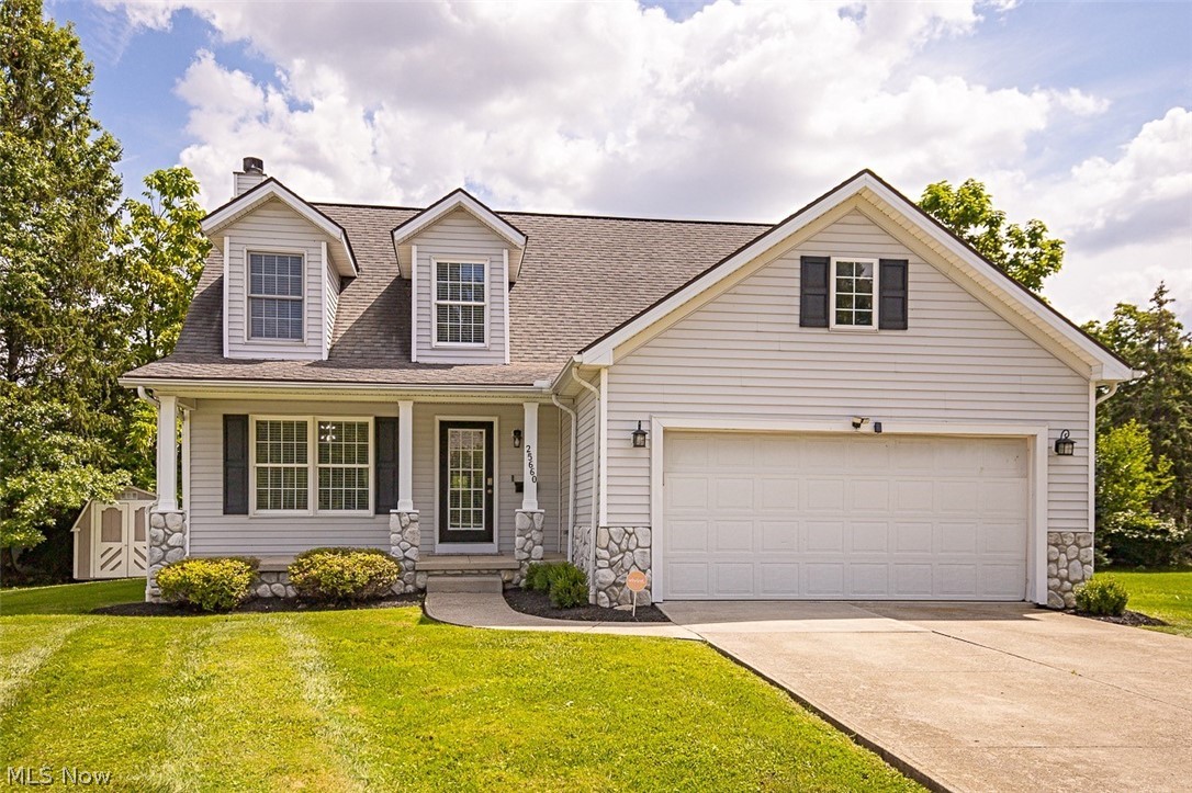 25660 Edgecliff Drive Euclid OH 44132