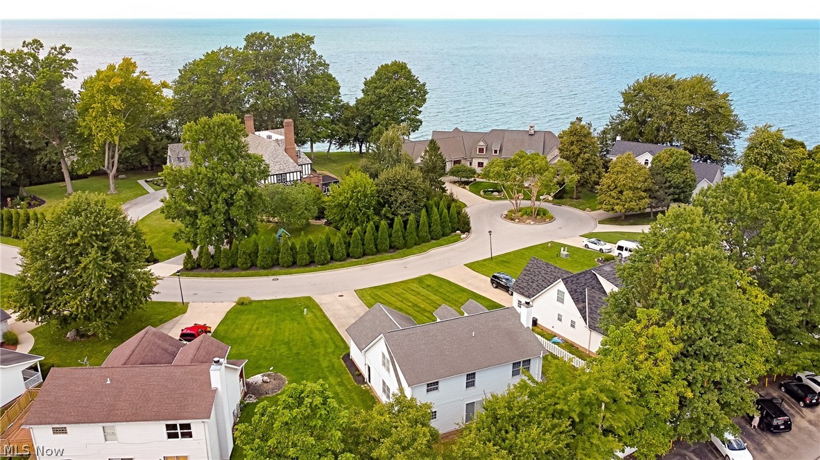 25660 Edgecliff Drive Euclid OH 44132