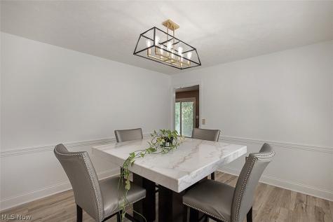 25660 Edgecliff Drive Euclid OH 44132