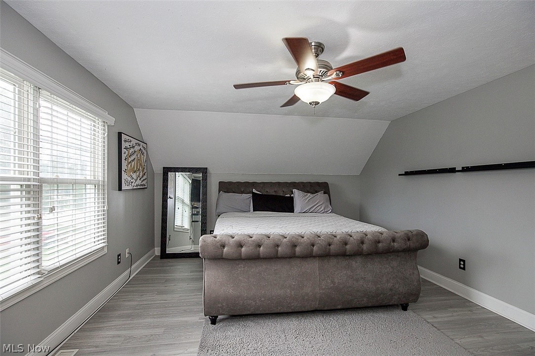 25660 Edgecliff Drive Euclid OH 44132