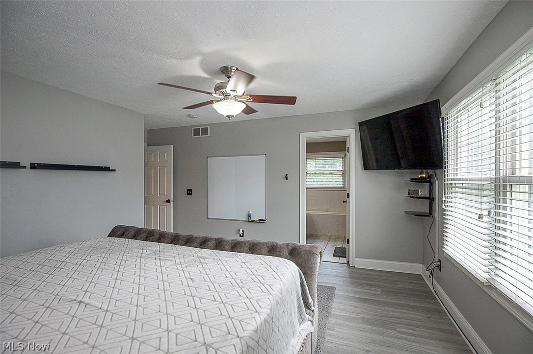 25660 Edgecliff Drive Euclid OH 44132