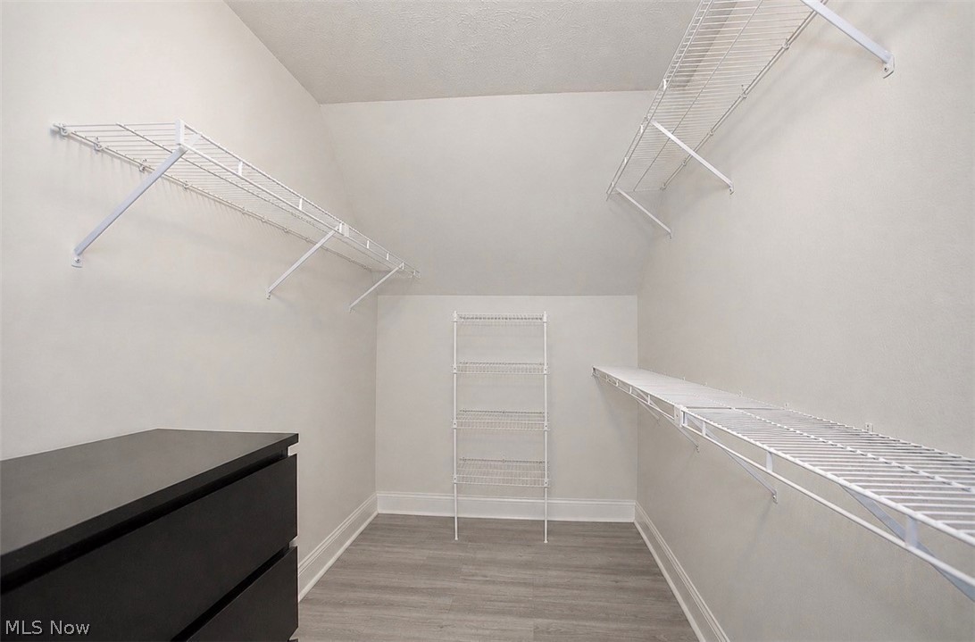 25660 Edgecliff Drive Euclid OH 44132