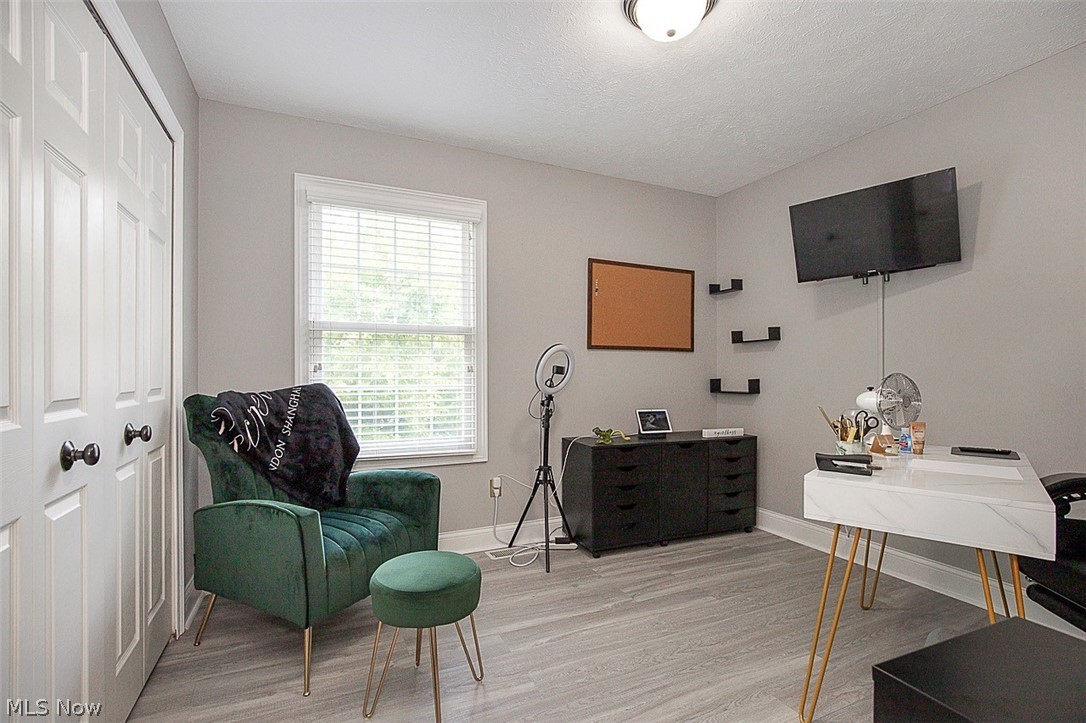 25660 Edgecliff Drive Euclid OH 44132