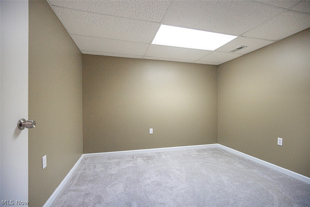 25660 Edgecliff Drive Euclid OH 44132