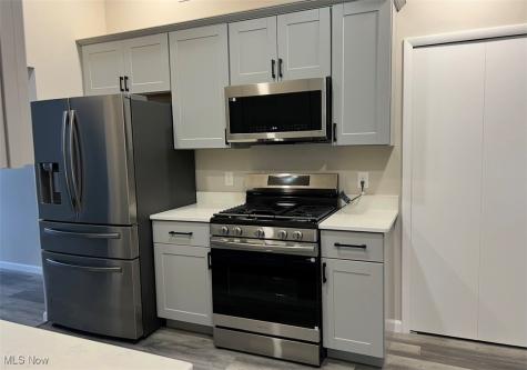 132 Herrmann Drive Avon Lake OH 44012