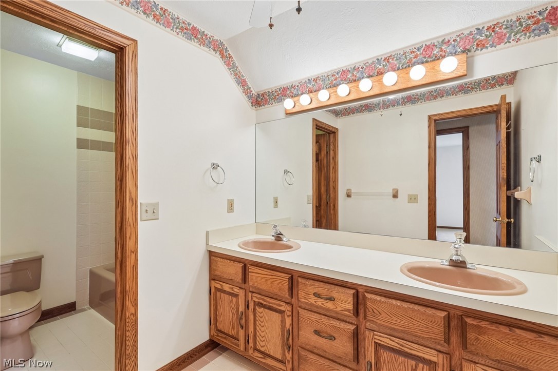 2221 Olde Farm Lane Hudson OH 44236