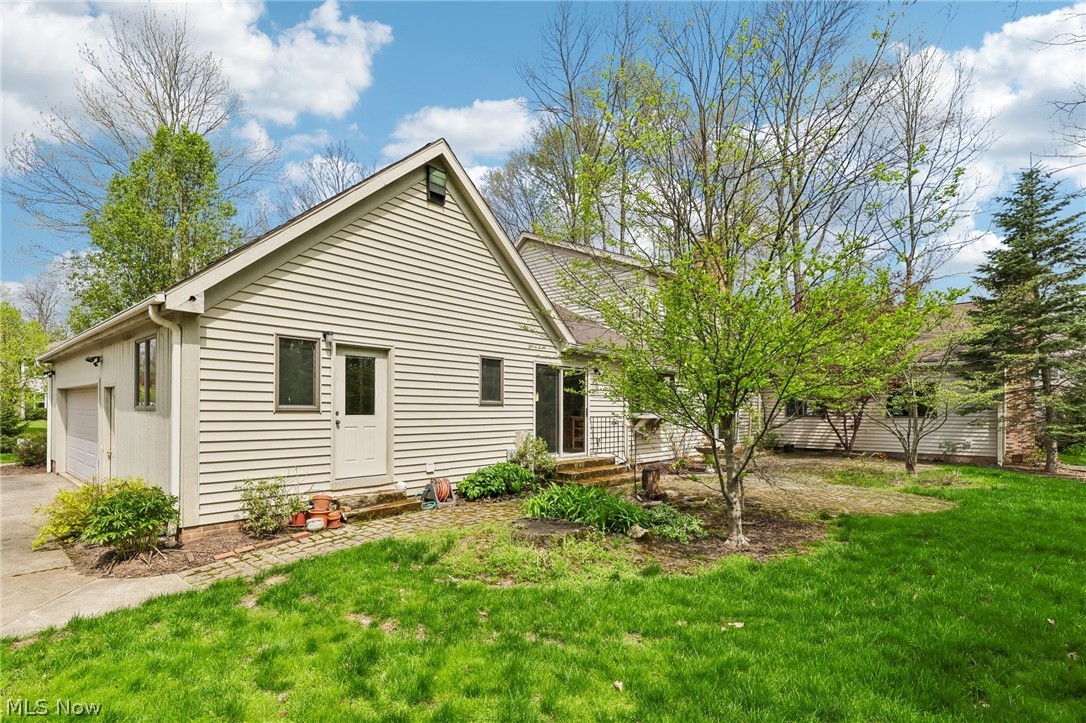 2221 Olde Farm Lane Hudson OH 44236
