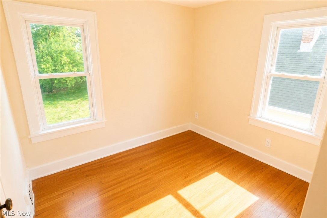 9725 Parkview Avenue Garfield Heights OH 44125