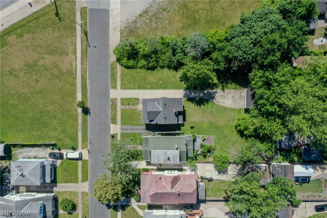 9725 Parkview Avenue Garfield Heights OH 44125