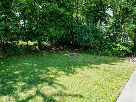 9725 Parkview Avenue Garfield Heights OH 44125