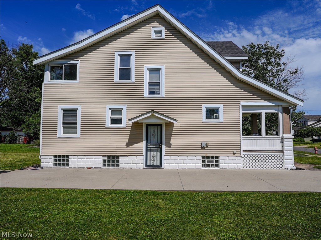 9725 Parkview Avenue Garfield Heights OH 44125