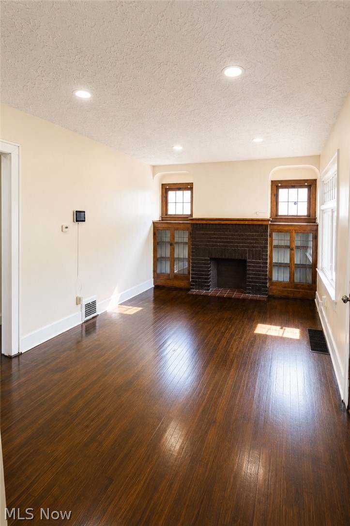 9725 Parkview Avenue Garfield Heights OH 44125