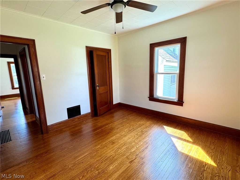 486 Mckinley Avenue Newcomerstown OH 43832