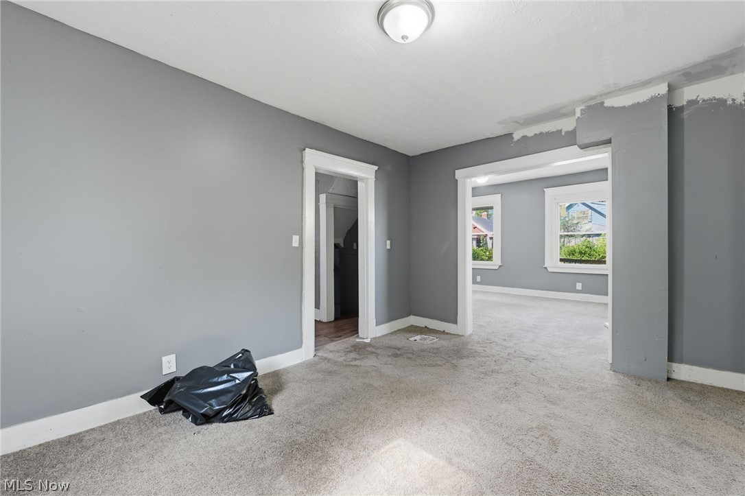 3337 E 143rd Street Cleveland OH 44120