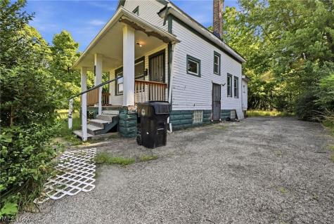 3337 E 143rd Street Cleveland OH 44120