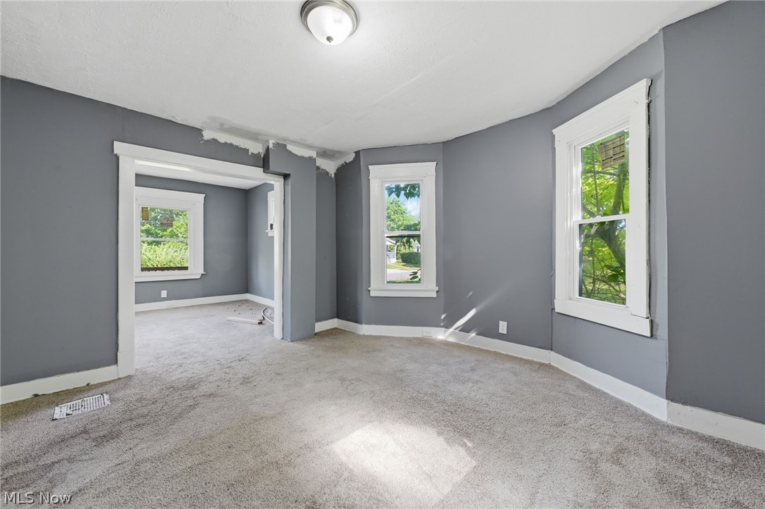 3337 E 143rd Street Cleveland OH 44120