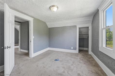 3337 E 143rd Street Cleveland OH 44120