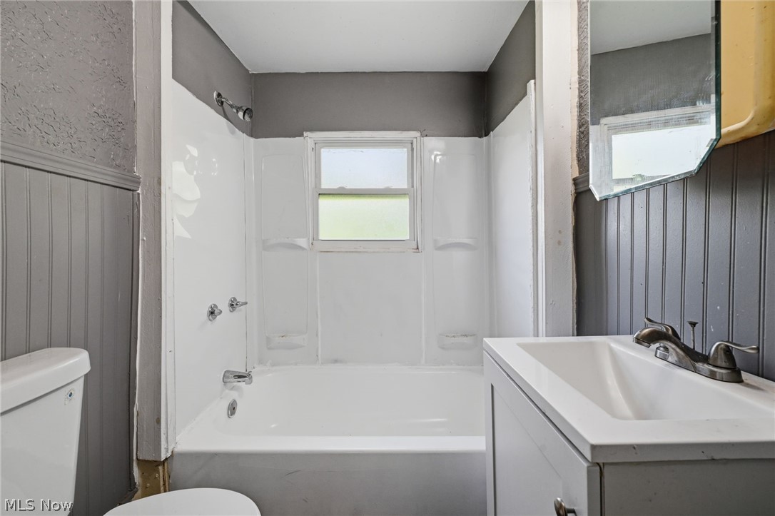 3337 E 143rd Street Cleveland OH 44120