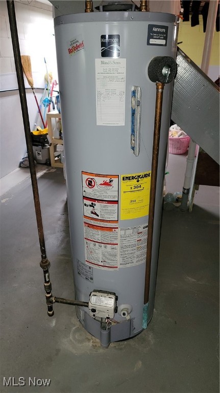 379 Ellen Avenue Akron OH 44305