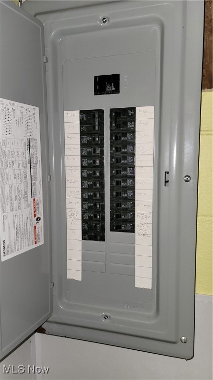 379 Ellen Avenue Akron OH 44305