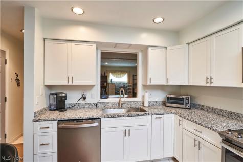 6371 Eastondale Road Mayfield Heights OH 44124