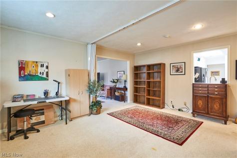 6371 Eastondale Road Mayfield Heights OH 44124