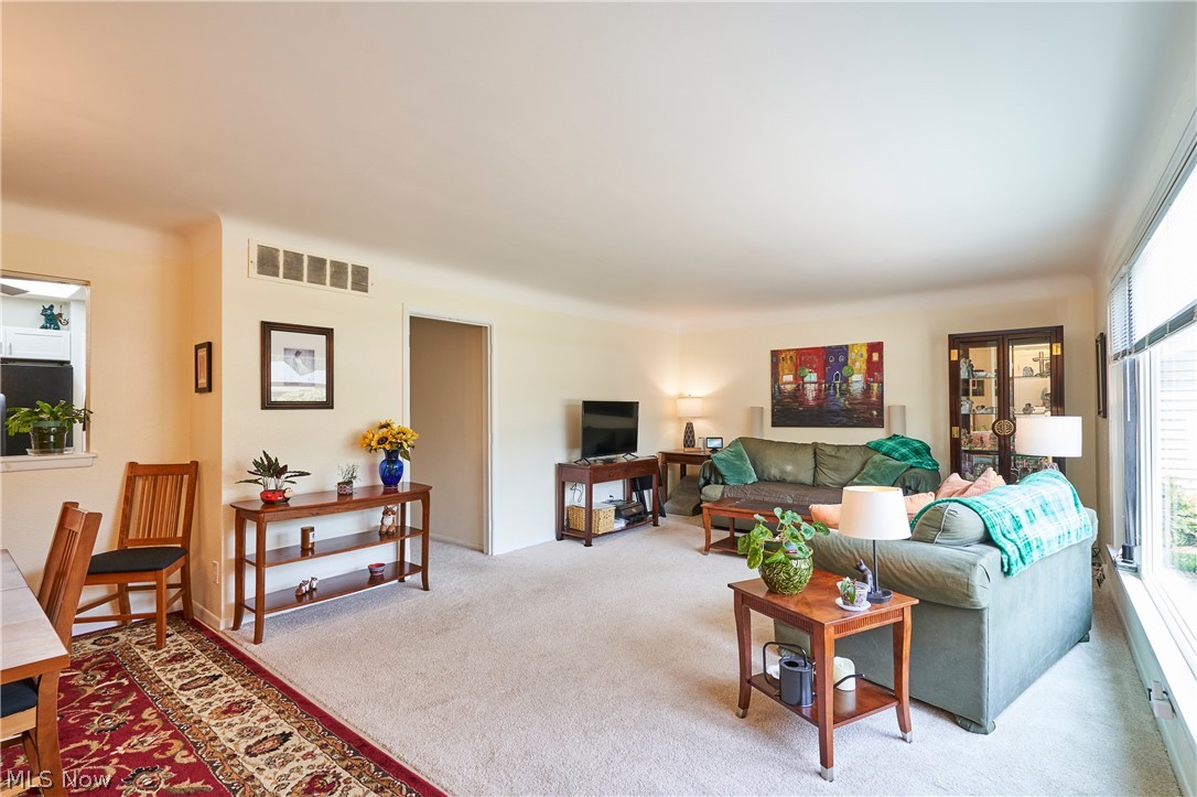 6371 Eastondale Road Mayfield Heights OH 44124