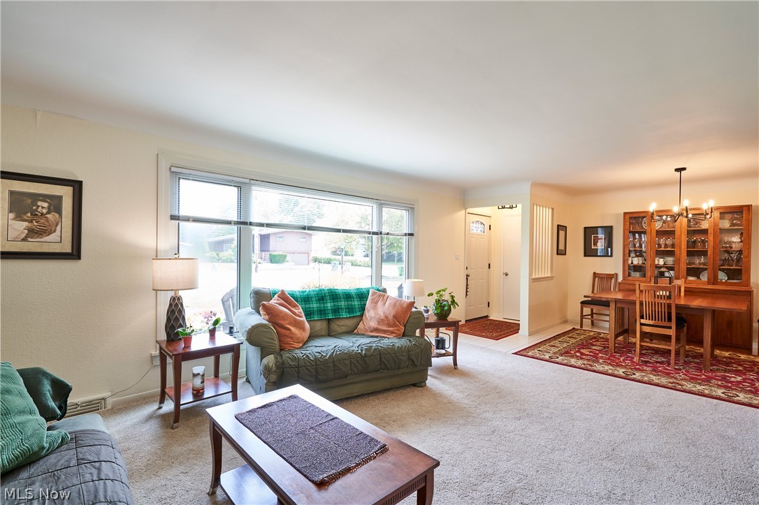 6371 Eastondale Road Mayfield Heights OH 44124
