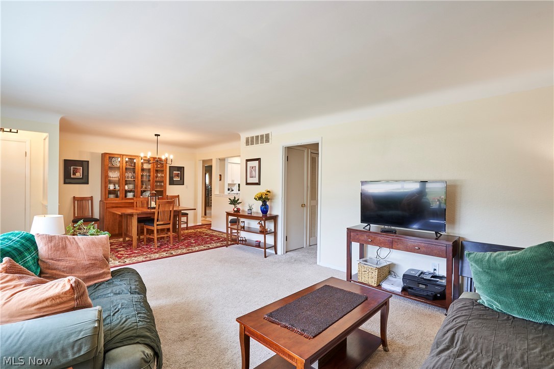 6371 Eastondale Road Mayfield Heights OH 44124