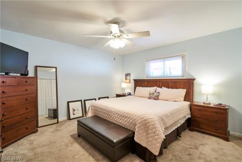 6371 Eastondale Road Mayfield Heights OH 44124
