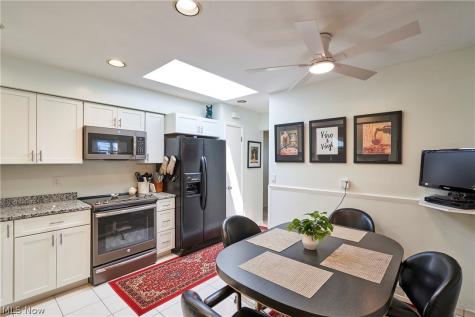 6371 Eastondale Road Mayfield Heights OH 44124