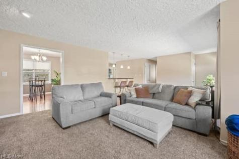 1568 S Plainview Drive Copley OH 44321