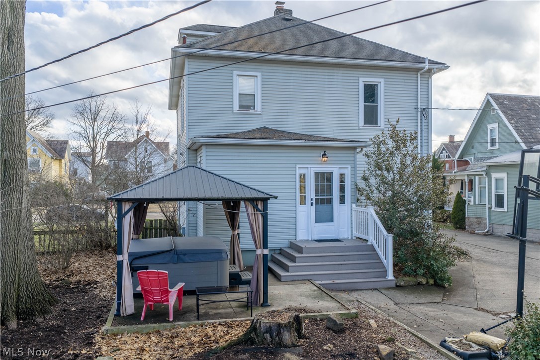 609 Fair Avenue NW New Philadelphia OH 44663
