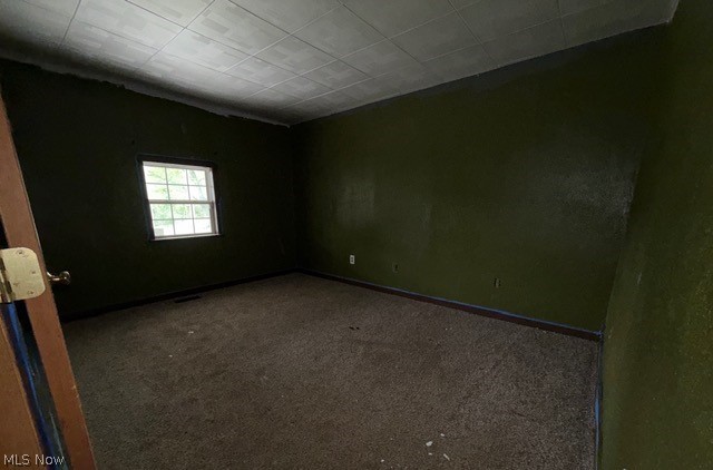 484 Haessler Avenue Zanesville OH 43701