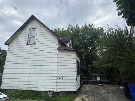 3062 E 67th Street Cleveland OH 44127
