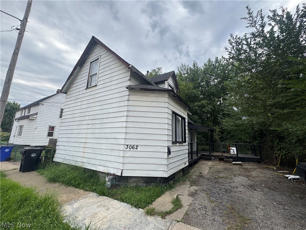 3062 E 67th Street Cleveland OH 44127